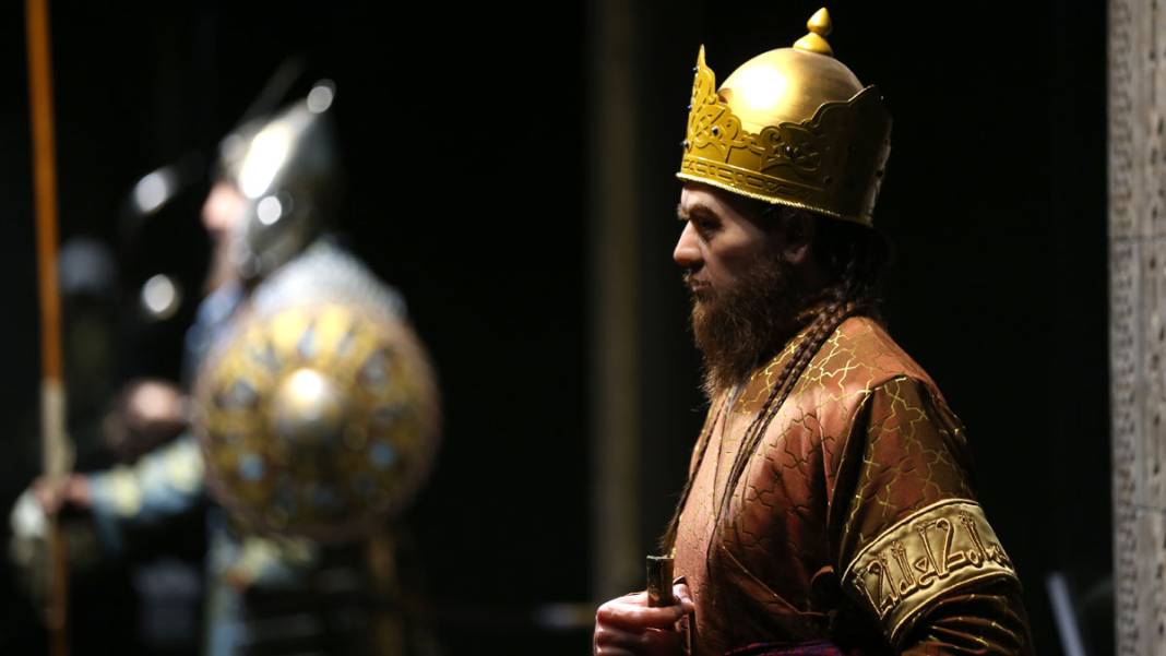 Görenler gözlerine inanamadı: İşte DNA analiziyle Selçuklu sultanlarının heykelleri 10